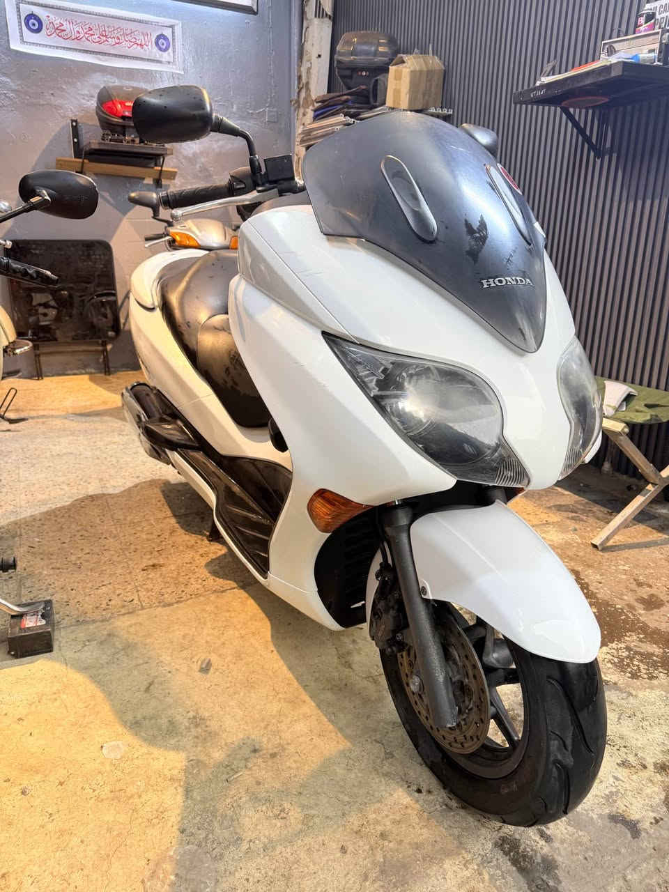 سلام عليكم 
للبيع 
هوندا فورزا 0-10
دراجه بحاله ممتازه 
محرك مكفول 
بصمتين 
السعر 12$
وبيها مجال بسيط 
معرض كريم الربيعي 
بغداد فضوه عرب 
فرع الجامع 
*********** بغداد, العراق
