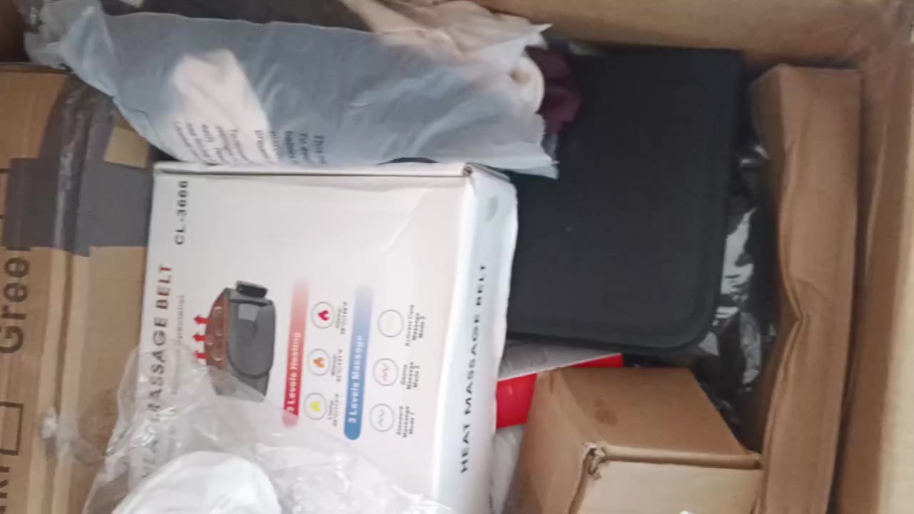 السلام عليكم
عندي كراتين امزون مكس
4كراتين الكتروني وملابس 
للبيع
مكاني بغداد
***********
