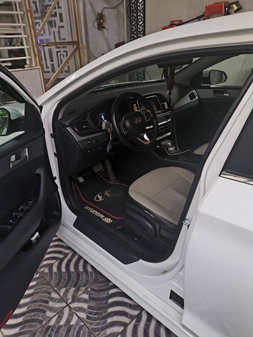 السلام عليكم ورحمة الله وبركاته 
سوناتا 2019 se ابيض
2400 مكينة 
معروفة مواصفاة الse 
شاشة جبيرة 
رادار جانبي 
كاميرا خلفية 
كروز سرعة 
حساس
كشنات جلد  ... الخ 
كير مكينة كفالة 
ماشية 75 الف 
رقم بابل 
حادثها جاملغ وبنيد خفيف صور الحادث مرفقة 
مكاني بابل الحلة 
السعر 145 $ وبيها مجال للطيبين 
السيارة مال جناي كللش نظيفة الله شاهد 
لمزيد من التفاصيل الاتصال على هذا الرقم 
***********
