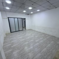 قاعة دراسية • طريق بغداد • سعة ٢٠