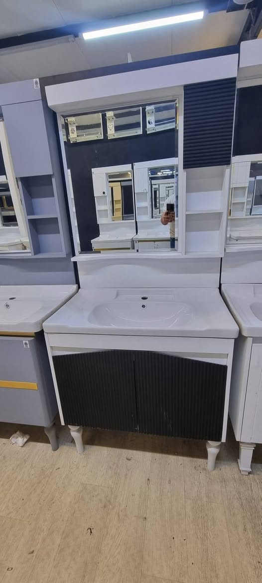 #معرض الثقة للصحيات 
🛑🛑تخفيضات لمده خمس ايام 🛑🛑
✅️مغسلة كاونترية ٨٠سم ب ١٠٠ الف فقط
✅️مغسلة بورسلين ١متر ب ١٣٥ الف فقط
✅️ مغسلة بورسلين ٦٠سم ب ١٠٠ الف فقط

📍الانبار _حديثة_الحي العسكري _ مقابيل صيدلية لؤلؤة حديثة 

للطلب او للإستفسار
مراسلة الصفحه 

او الاتصال على احد الأرقام التالية 
*********** مهيمن
*********** بسام 
 #صحيات #حمامات
