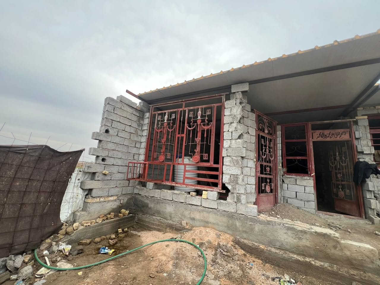 هيكل للبيع مساحته ١٢٥سند ٢٥ قرار محكمه مأسس مجاري في قضاء المحموديه منطقه ابو شمع الثانيه قريه البو حمدان مجاور جامع واعتصموا للاستفسار
***********  *********** ابو أزل
