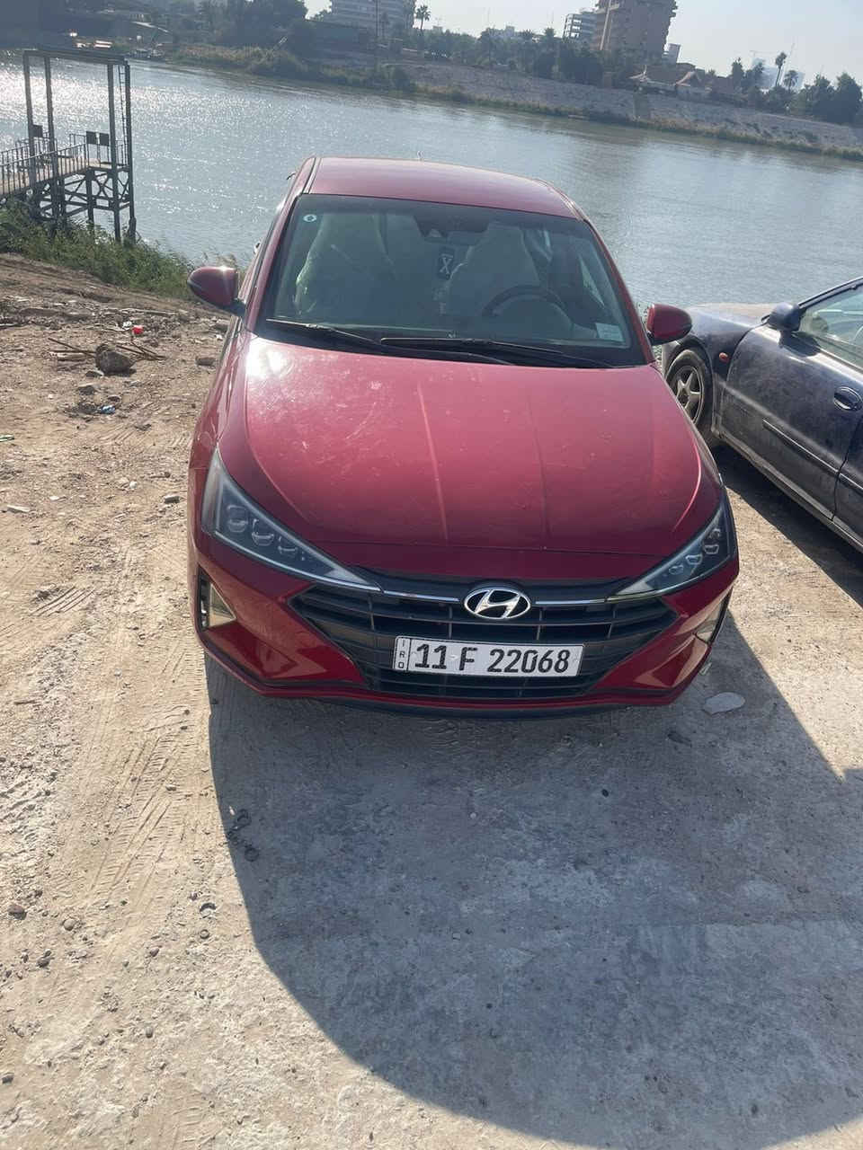 السلام عليكم
النتره 2019 لون مرغوب 

موصفات السياره 

رادار امامي 

رادار جانبي 

مانع نزلاق 

سياقه ذاتيه 

مثبت سرعه 

كشتات تدفئه 

صندوك بصمه 

بصمه تشغيل 

اشاير مري 

شاشه كبيره 

ماشيه 70 الف 

مكان السياره بغداد حي او 

سياره فول ماعده فتحه 

صوره حادث موجوده وسونار موجود 

حادثه بنيد وجامل يمنه بي بارد 

بيع مستعجل تواصل ع الرقم ‭0773 306 7956‬

بيع مستعجل السعر 135$
