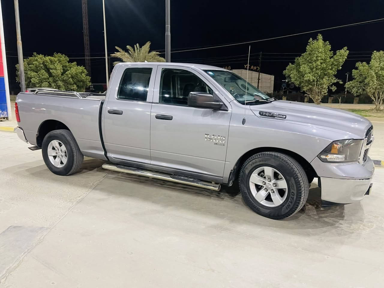 سلام عليكم دوج رام كلاسك مديل 2019 بدي طويل باب قصير
سياره خير من الله زيرو حداديه صدر كير مكينه تخم تاير تبريد 
ضرر جاملغ جهت السايق باب سايق مرشوش نص 
محرك6v 3.600
ويل بلادي سيار فول من امريكا
رقم جديد هزه جديده بسمي سياره رقمها بغداد
ماشيه5700 ميل 
مكان سياره واسط كوت مركز مدينه 
الاستفسار اكثر تصل ***********//***********
