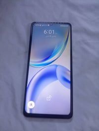 لبيع 80وبي مجال صار اسبوع من اشتريته بغداد حي القاهره شارع المدارس ٠٧٧...