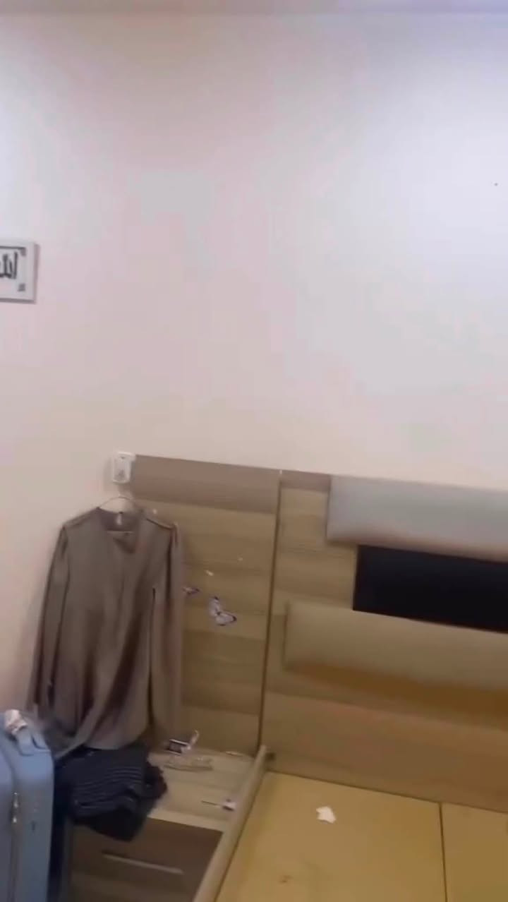 غرفة نوم تركية نظيفة جدا بسعر بسعر 250 مكانها الدورة


**إذا كنت صاحب هذا الإعلان وتريد حذفه لأي سبب، رجاءا أرسل رسالة إلى الدعم الفني**
