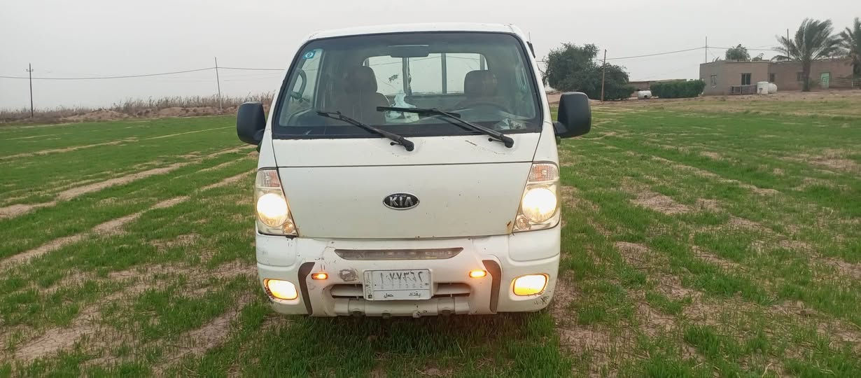 السلام عليكم 
 مكلف بل نشر.... كيه حمل 2006 رقم بغداد تحويل ثاني يوم 

محرك وكير و اكسن مكفولات
شاصي مكفولل.. رقم شاصي واضح 
السعر 85  وبيه مجال 
***********
مكاني واسط، ناحية سيد الشهداء  شارع 20
