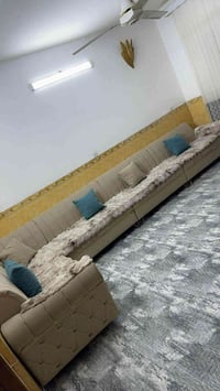 كنبة • صالون • أثاث