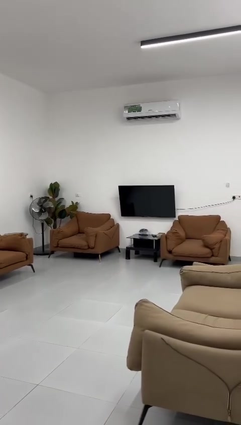 مزرعة اصايل 
بغداد البعيثة الخمس دوانم
***********

كرة سلة، كرة طائرة ، بليارد ، فيشة ، العاب اطفال بالرمل ، مسبح ٥* ١٠
