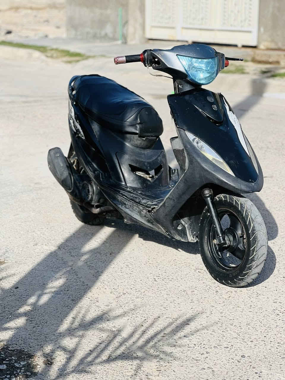 السلام عليكم
ماكس عدله للبيع 

مزوده 55 قبل فتره شلعه ومعدل فول 

دراجه حلوه ومرتبه كلجات رياضي 

مكان بغداد المحموديه 

سعر 500 وبيها مجال 
***********
