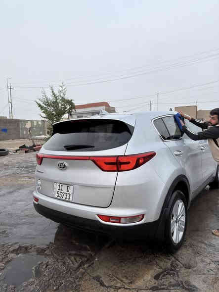 السلام عليكم 
كيا سبورتج موديل 2018 
حادثها دعاميه اماميه فقط 
وموجود سونارها بالمنشور 
رقم بغداد تحويل ثاني يوم 
فور ويل 
بجم زنون 
جاهزه ؏ الاخير
معروضه 187 
مكاني واسط الكوت 
***********
