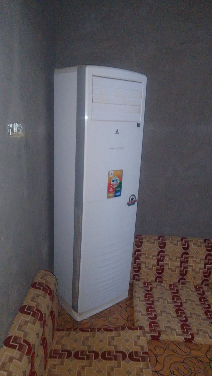 سبلت3طن الحافظ اصلي مكفول للبيع سعر800 ثلاجه جديد سعر300 مكفوله رقم***********
