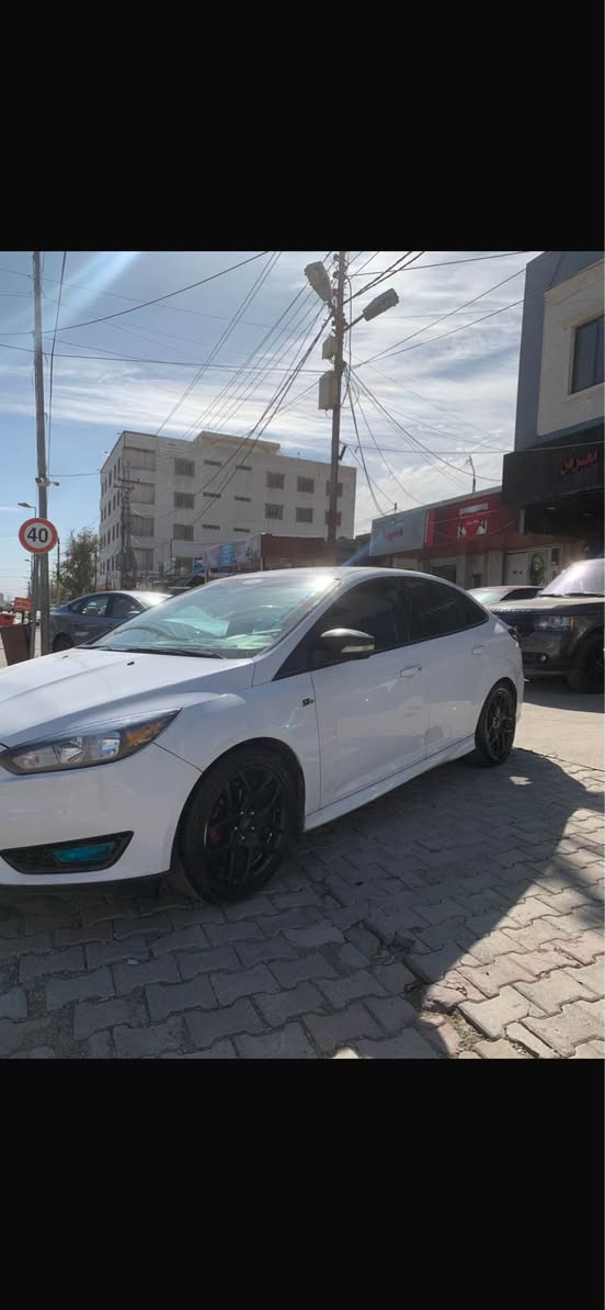 فۆرد فۆکس 2016 
مواسفات Se . sport 
ناو حەفت ڕەنگ ، پێش تیتانیۆم 
مەکینە V4 کەپس ، گێڕ بەبیلاد گۆڕاوە ، 
ڕۆیشتن 120 هەزار مایل 
ڕەقەم سەنەوی نوێیە 
چاملغ و ڕوبعێک بۆنیت و بستەک شان سبوغ ، ۲ تەعدیل لە دەرگا 
بێ ژوورێ ، بێ ئێڕباگ 
نـــــــرخ  ٨٨ مجال
***********واتسب أربيل, العراق
