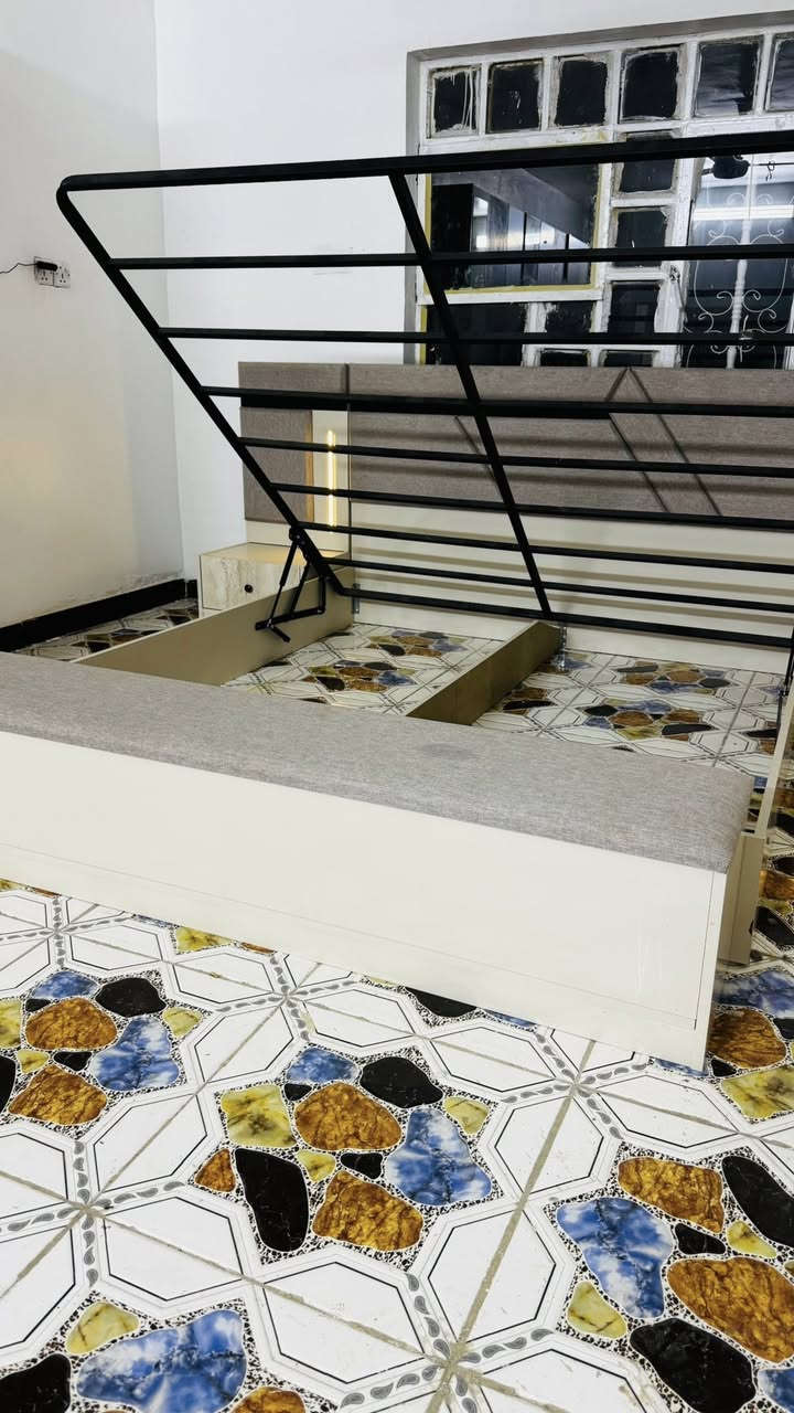 غرفة نوم تركيه 10 قطع مامستخدمه أبـد 
جديدة النظافة 100‎%‎ صارلها يومين مشتريها 
السعر 750 الف


**إذا كنت صاحب هذا الإعلان وتريد حذفه لأي سبب، رجاءا أرسل رسالة إلى الدعم الفني**