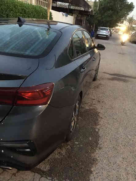 السلام عليكم
كيا فورتي موديل 2019 
وارد امريكي 
ماشيه 108M
كير مكينه كفاله 
مكينه 2000دوش 
كير ايتي المرغوب 
مواصفات عاديه 
شاشه كأمره 
رادار 
حساس 
تلث انضمه قياده 
السياره حلوه ونضيفه 
علا إيدي 
احلا من الصور 
حادث جانبي باب +جاملغ بدون شاصي بدون لغد ايرباك كشن فقط 
صور الحادث +السونار مرفق بل منشور
بيهه كلير بوجه قبق الجنطه فقط 
البيع فقط السعر 137وبيهه مجال حك الجيه 
العنوان بغداد حي الجهاد 
الشراي يتصل  ***********
