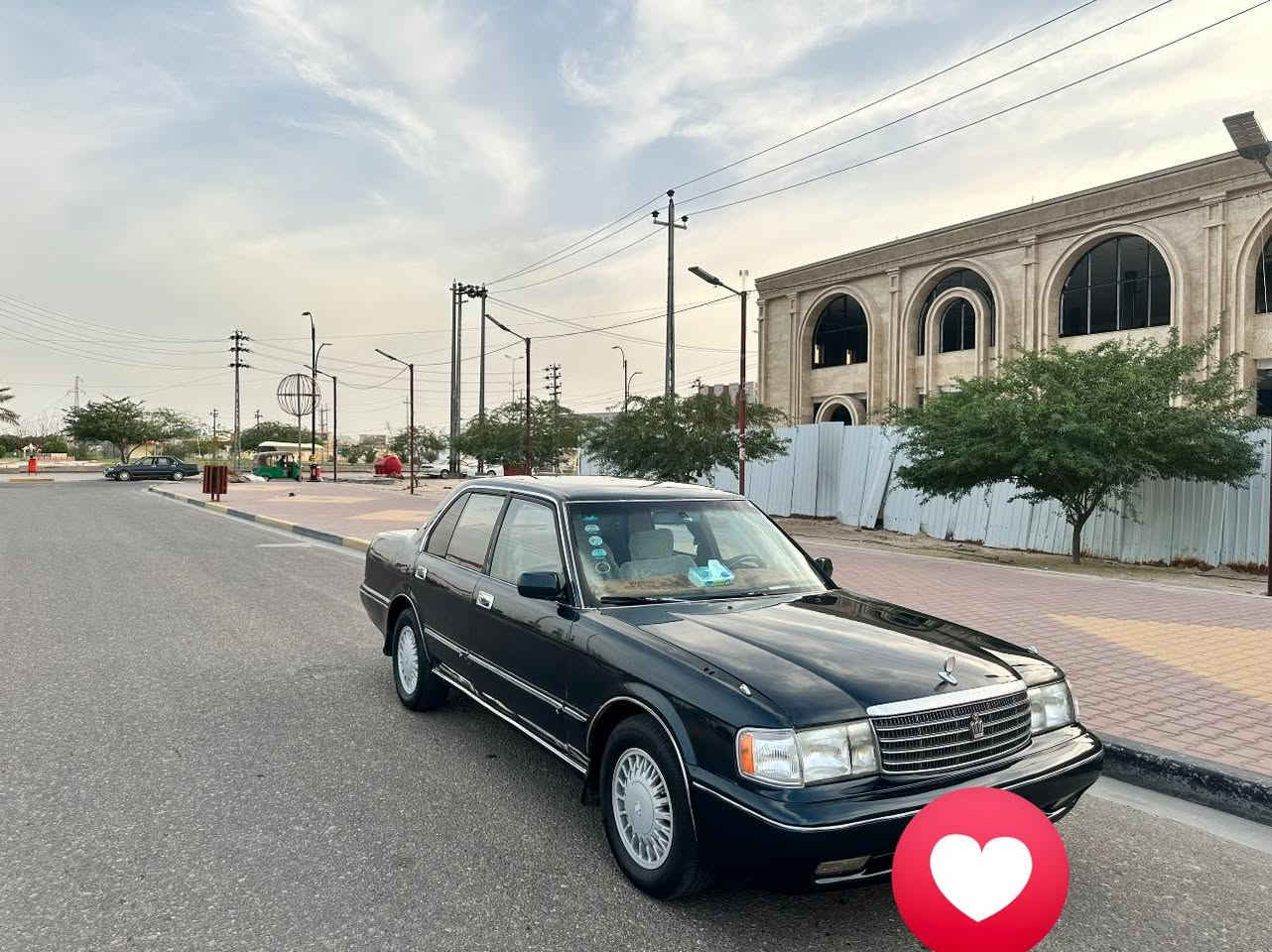للبيع ارنب 1995 سياره نظيفه تخم تايرات جديد وحداديه توني شاده تبريد ثلج ويه سويج اكفلك من ضربه وعيب شرعي ***********
