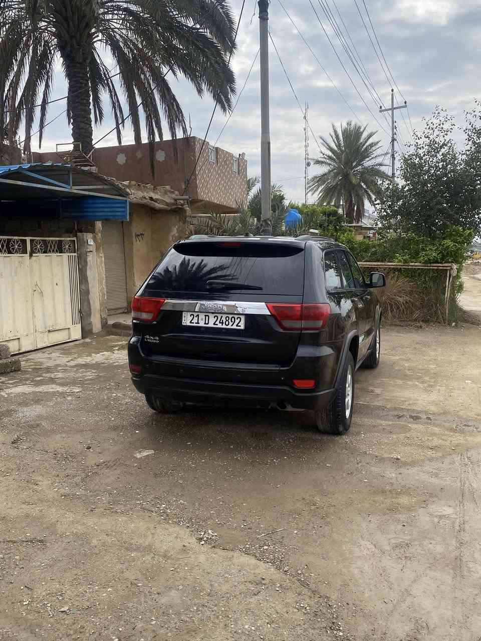 جيب للبيع ٢٠١٢ امريكي كلين بدون ضربة   سيارة جديدة ماشية ١٦٧ مكاني ديالى رقم الهاتف ***********
