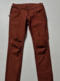 ماركة سويدية • مقاس 32-33 • لون خاكي