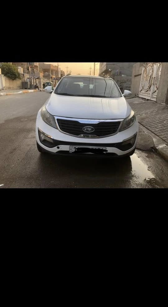 سبورتج 2011
خليجي بانورما

رقم بغداد 

بيها قطعتين 

محرك 2000

كير محرك كفالة 

تبريد تدفئة فول  

صدر كلة جديد 

تخم تاير جديد 

رقم بغداد 

تحويل ثاني يوم 

سيارة نضيفة ما متعوبة 

***********

بغداد حي اور/السعر ١٢٨
