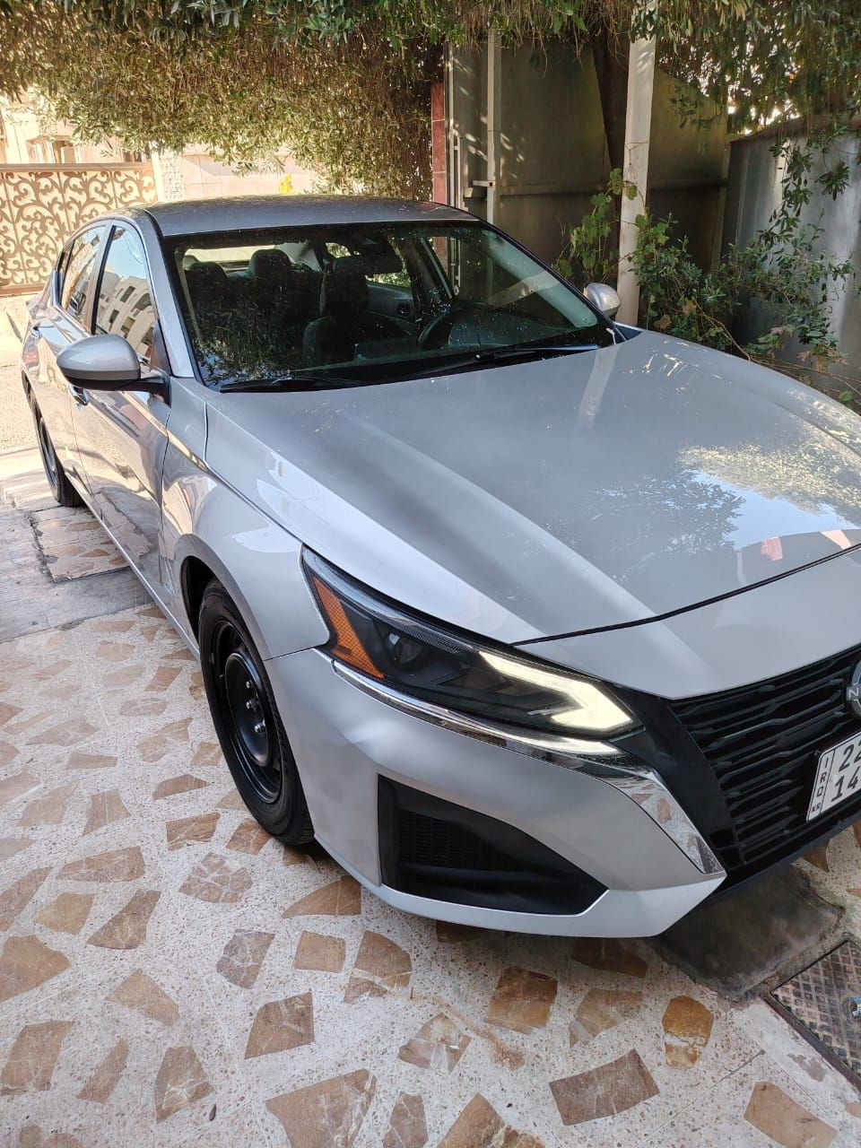 سلام عليكم التيما موديل ٢٠٢٣ s ماشي ٤٧ وارد أمريكي سيارة بدون ايرباك قطرة دواخل مابي بجم كبس صور حادث و رقم شاصي و سونار جديد موجود داخل صور سنوية جديدة وهزة جديد شرط تحويل سيارة نظيفة رادار كامير تشغيل عن بعد توقف ذاتي موصفتاتة معروفة سعر 159 بي مجال قليل شراي يخابر *********** مكاني كركوك
