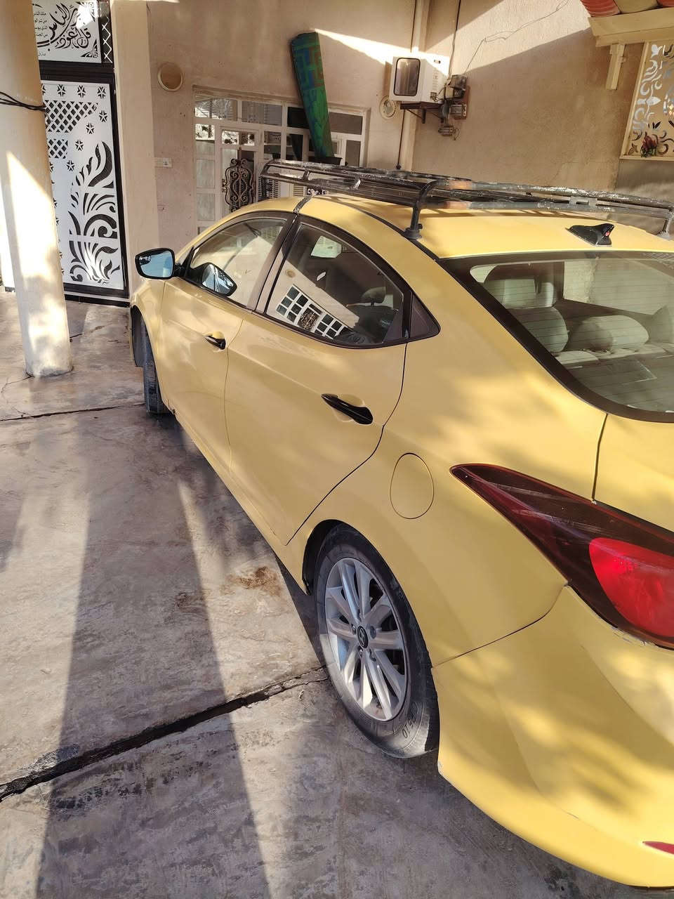 لانتره َموديل ٢٠٠١٦ ضرر جامرلوغ سكن السياره جاهزه من كلشي كهربائي تخم تاير باتري جديد سنويه ٢٠٢٧ سعر ١١٠ وبيه مجال أتواصل ***********
