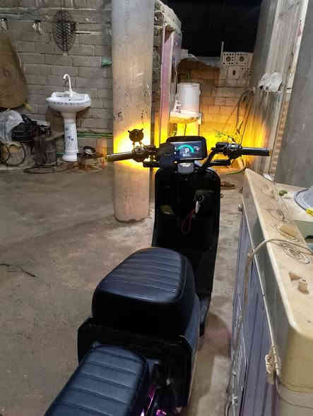 السلام عليكم شباب اليوم عنده دراجه شحن ار11 للبيع مراوس بيراني الدراجه صالي 14من شتريتهه الشراي يجي خاص و الدراجه مكفوله العنوان بصره قظاء المدينه يم احمد ابن علي الدراجه نضيفه الرقم***********
