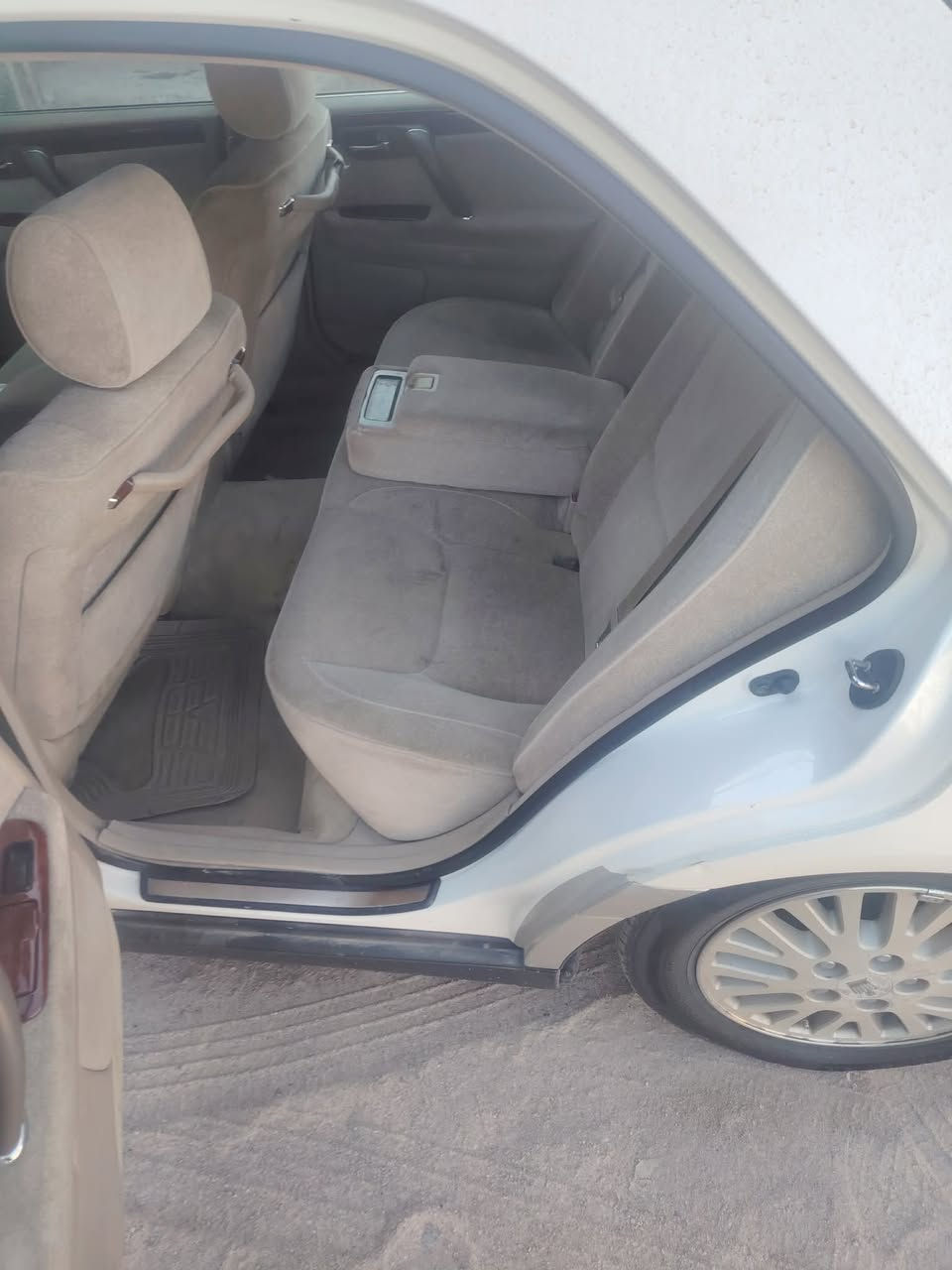 تويوتا كراون للبيع ملكه
تفاصيل على الخط ***********
