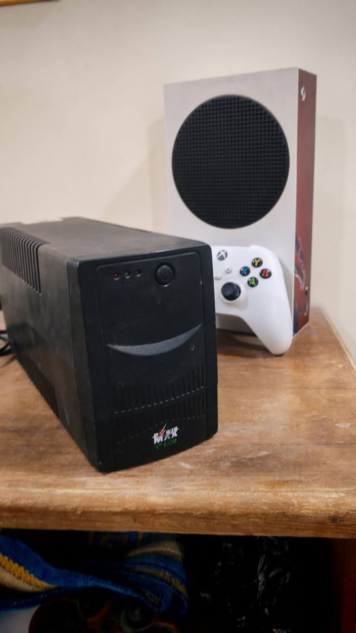 اكسبوكس سيريس s جديد مو باله
مع كامل ملحقاته يده و  كيبل كهرباء و كيبل HDMI
مع جهاز ups
مع لعبة ريد ديد ريدامشن ٢
فقط ب ٤٠٠ الف
الموقع كربلاء


**إذا كنت صاحب هذا الإعلان وتريد حذفه لأي سبب، رجاءا أرسل رسالة إلى الدعم الفني**