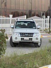 باجيرو 2014 حبتور كفاله عامه من كلشي  سياره كارتون والصور موضح بيه كلش...