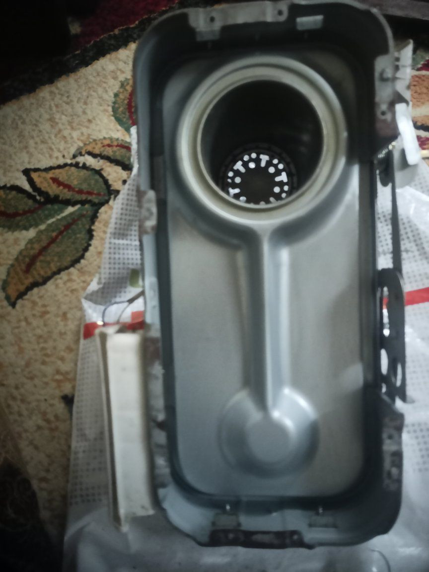 السلام عليكم ورحمه الله وبركاته 
اخوان متاح صوبه كيرونا للبيع وكيزر حمام 
سعر الصوبه ٦٠ الف 
وسعر الكيزر ٢٥ الف 
للتواصل على الارقام التاليه 
***********
***********
