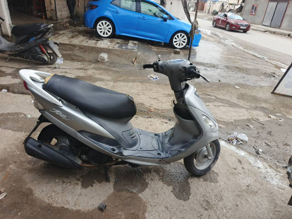 ماكس منغولي نفس النظافه بالصوره وانضف دراجه ما بيها اي نقص كلها شغاله السعر ٦٠٠هندر سلف مشي شلعه خير من الله ما بي ما متواجد ع الخاص مكاني حي الشاوي حله رقم موبايل ***********
