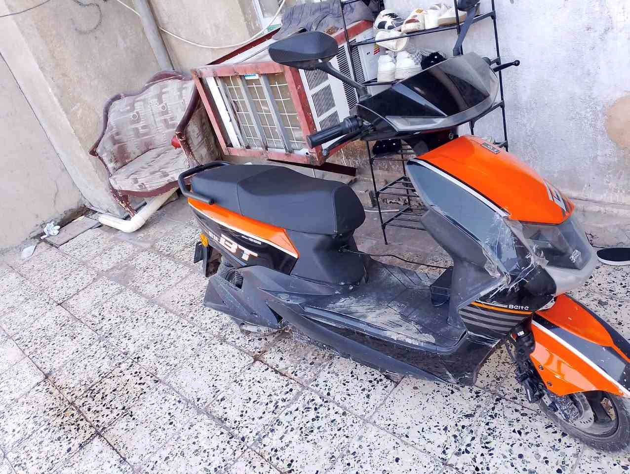 سلام عليكم دراجه شحن BT دراجه نضيفه وجديده عدد بطاريات 6 سويجين وبصمتين دراجه فقط الكفر الامامي مكسور شويه منه مكاني بغداد بياع الاستفسار ***********
سعر 700 وبيها مجال
