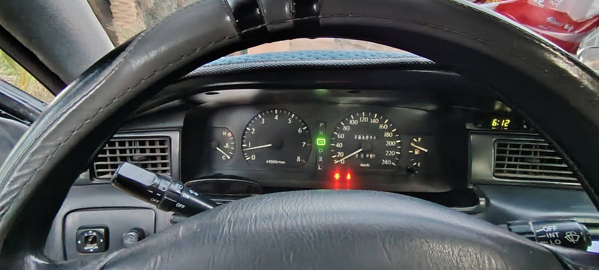 السلام عليكم ورحمة الله وبركاته مساكم  الله بالخير والعافية اخوان سيارة للبيع كراون راس الثور تكم نجف بسمي سيارة يسرة بلاد مو تحوير كلها شغاله شوكت تريد تحويل حاضر ان شاء الله مواصفات السيارة شادلها غرفه من اليابان خمس دكم لان غرفتها كانت تعبانه كلها كهرباء مكينه وكير وحداديه وتبريد جيده جدا مكان السيارة نجف كوفه العباسيه وهذا الرقم بيه وتساب السعر 120وبيها مجال ***********
