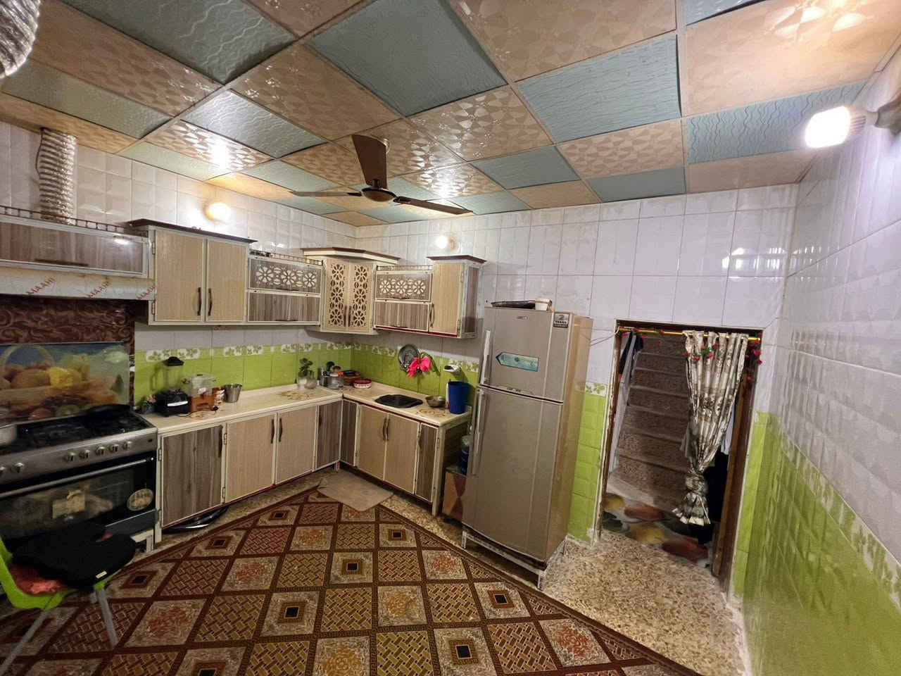 بيت للبيع. النجف الاشرف 

حي الانصار  المساحه 120 م طابقين

الطابق الاول غرفه صاله مطبخ استقبال صحيات طارمه منور

الطابق الثاني 3غرف صاله مجموعه صحيات 

بناء كونكريت دفل فاليوم بناء سنه 2016

ملاحظه للبيع. او مراوس 

بقطعه بنداء المساحه المطلوبه 200 م كون موقع القطعه على ساحه

تواصل واتساب ***********

اتصال ***********
