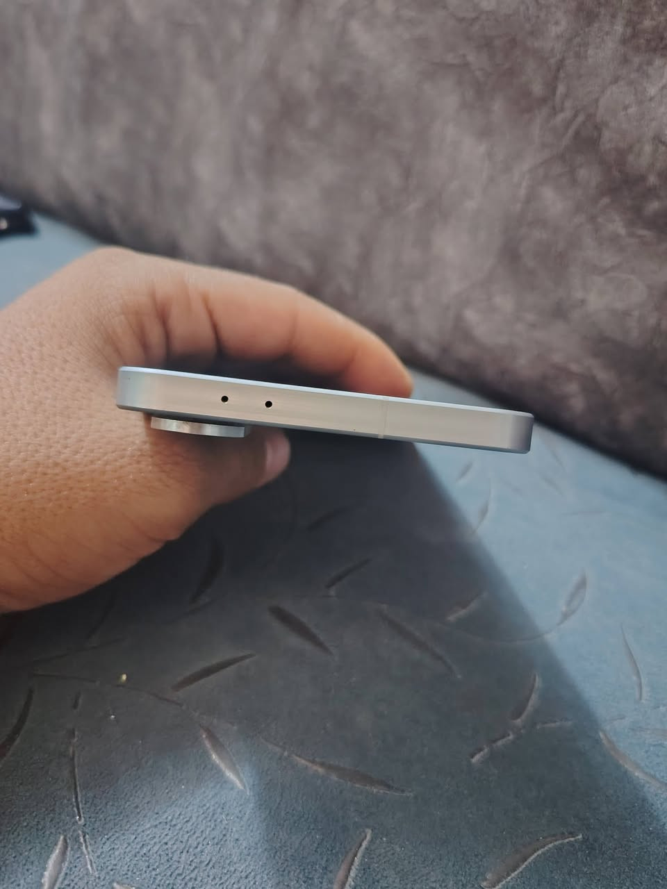 جهاز سامسونج A56 غني عن تعريف ذاكره256 رام 8 صارله اقل شهر مستعمل
كلشي ما ويا غراض بعده لزكت شركه بي  سعر 450 رقمي***********
