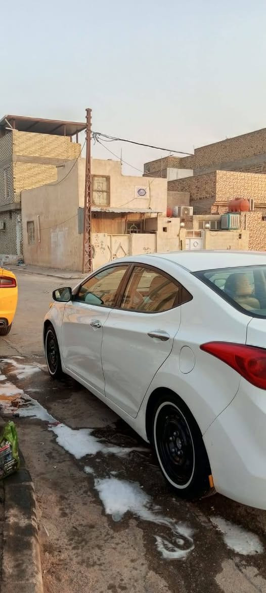 سلام عليكم مكلف بلنشر
للبيع أو مراوس شعندك نزل
 النترا 2012 خليجي رقم كربلاء لجديد سنويه جديده باسمي ال28 سياره بيه قطعتين ونص رش بدون دواخل فقط مكينه دوش لا تنقيص ولا تبخير  تخم تاير جديد حداديه جديده  كير مكينه تبريد كفاله دوشمه كشنات وارضيه وتنته جديد سياره جاهزه ع اخر حبايه ماعايزه برغي سعره 108 وبيها مجال قليل مكاني نجف ***********
