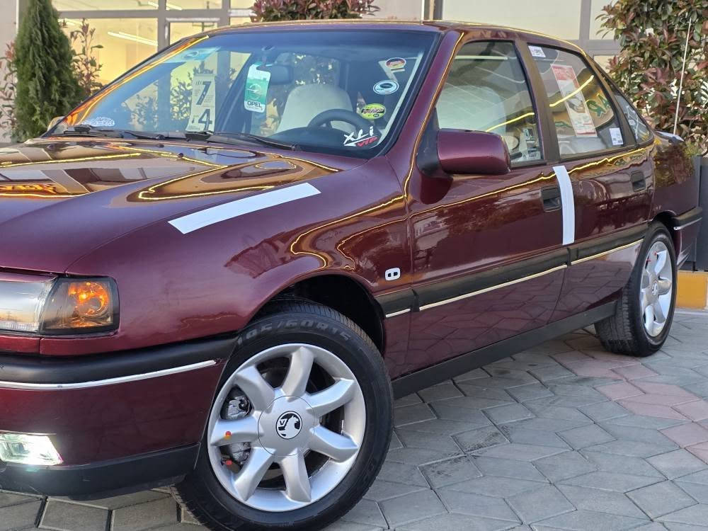 سلام عليكم من رخصة الأدمن المحترم عندي اوبل فكترا المان وضمان لون ماروني موديل 92.رقم اربيل.الماني. كير عادي. سلايت محرك حجم 18.كير ومحرك بشرط لاصرف ولابخار سيارة  صبغ عام.لل جمالية فقط بدون ضربة سيارة جديدة مابي دينار مصرف جاهزه من كل نواحي صدر امامي وخلفي كله جديد كهربائي شغال باتري و4اطارات كلة جديد. لايتات زينون.ليد امامي.باور استيرن ABS.قفل مركزي كنترول تدفئة شغال فقط ابيع بدون مراوسة.بدون اقصاط. السعر 48وبيها مجال كلش بصيط.لل.طيبين رجاء مو شراي اعبر منشور بكلمة حلوة مكان سيارة كركوك شورجة لل تفاصيل خابر الرقم *********** كركوك, العراق

