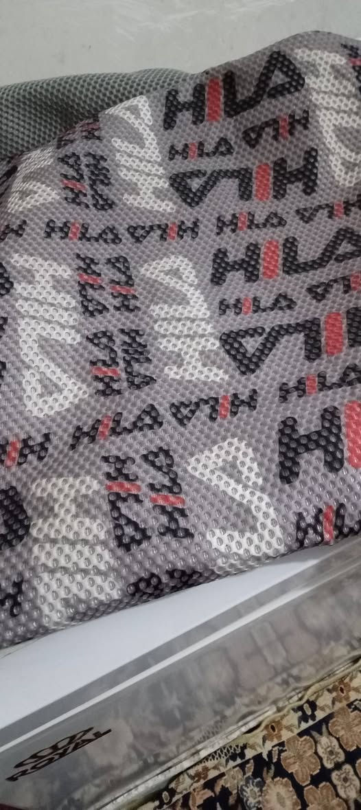 للبيع تلبيسه ستاركس الملونه ١ جديده ٢مستعمله قليل ٣ ضهر وتجوهالعنوان حله الحمزه الغربي ***********
