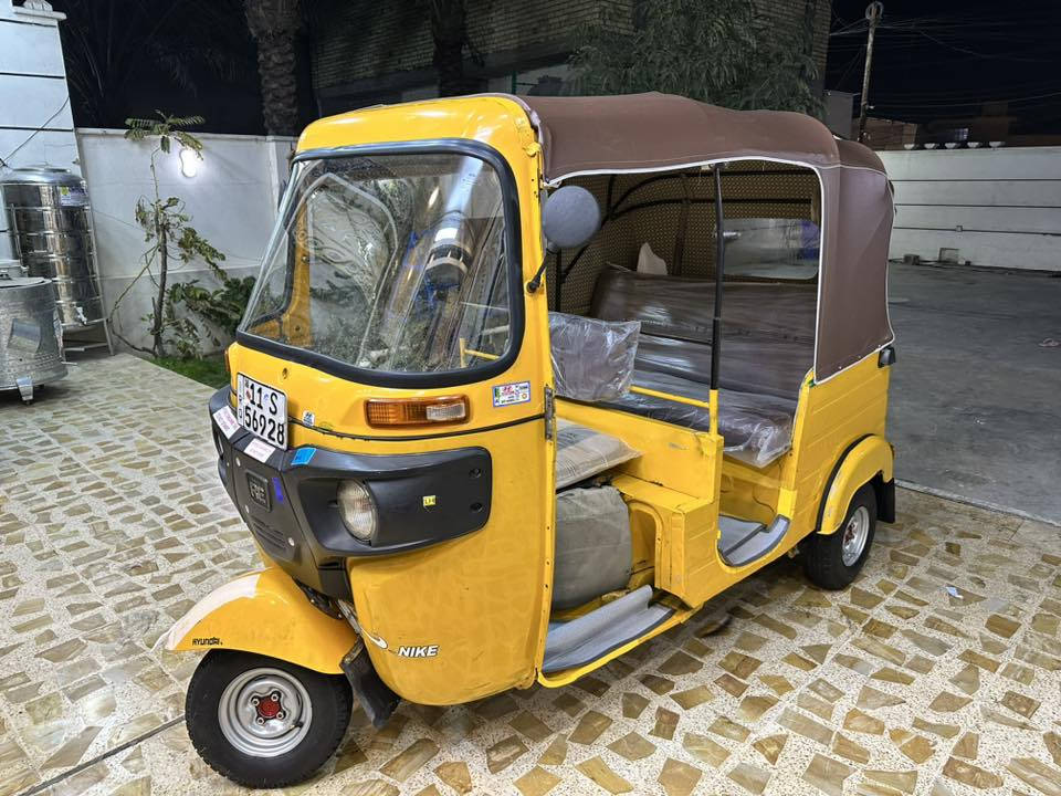 تكتك رقم وسنويه 2018 شهر 12 مكفوله من صبغ وضربه تكتك نضيفة بشكل محرك مكفول من تنقيص وتبخير تكتك نصبتهة تخبل تراي زيرو وجاهزة تخم تاير دوشمة سفريات مال كوستر تكتك مال جناي هاتف *********** مكاني بغداد المعامل 🍀
