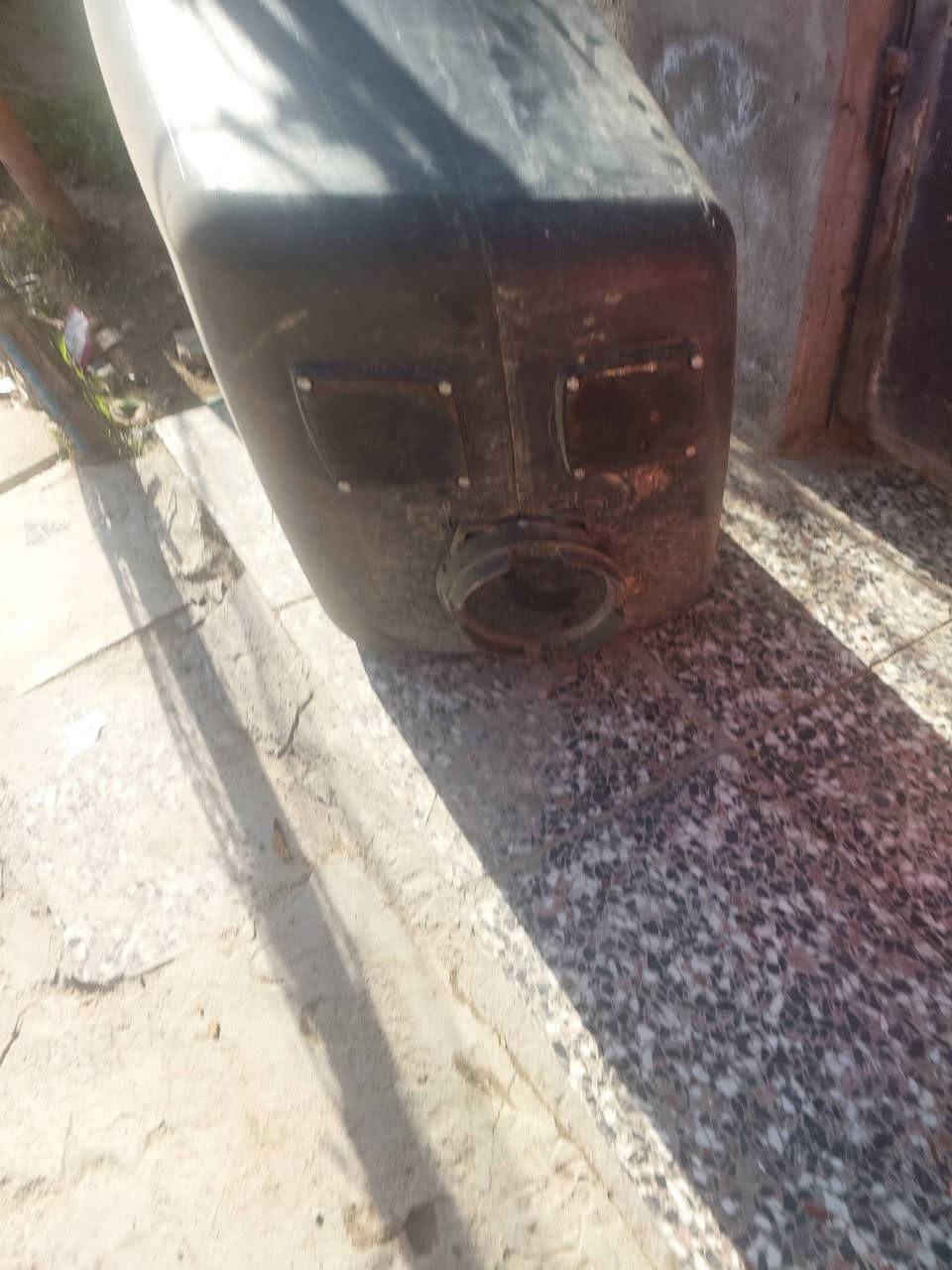 سلام عليكم صناديك جدد واحد كامل هو والسماعات سعر الواحد 25 قفل مكاني بغداد العبيدي ***********
