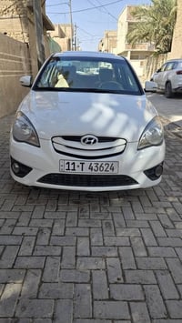 للبيع اكسنت 2011 رياضي فتحة سقف شاشه وكامره والجام كهرباء 5 ويل كب  مح...