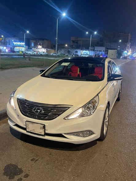 وبيها صبغ شبه احزام السونار موجود جوه السياره جاهز 

مكينه كير تبريد ثلج حداده 50 بل الميه رقم بصره تحويل 

سنويه ال28        السعر (85) وبيها مجال الأشراي 

        ***********
