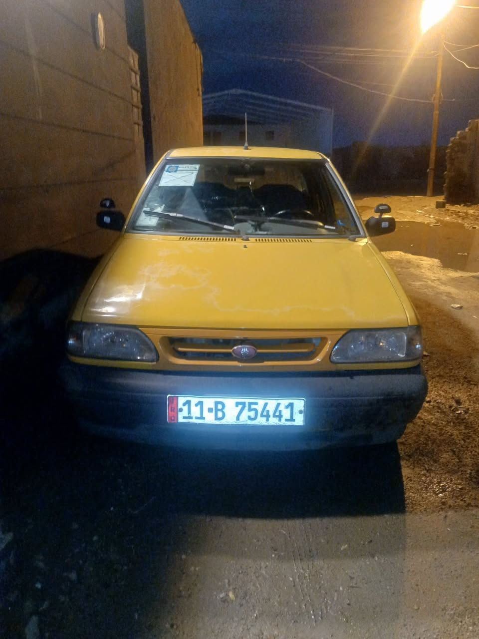 سلام عليكم سايبه موديل 12للبيع مكينه وكير خير من الله كشره نضيف لاضربه ولا صبغ كهربائيات كله شغاله تبريد شغال شواصي نضيفه دواخله حلوه صدر امامي خلفي خير من الله سعره 27وبيه مجال مكانه مدينة الصدر ***********
