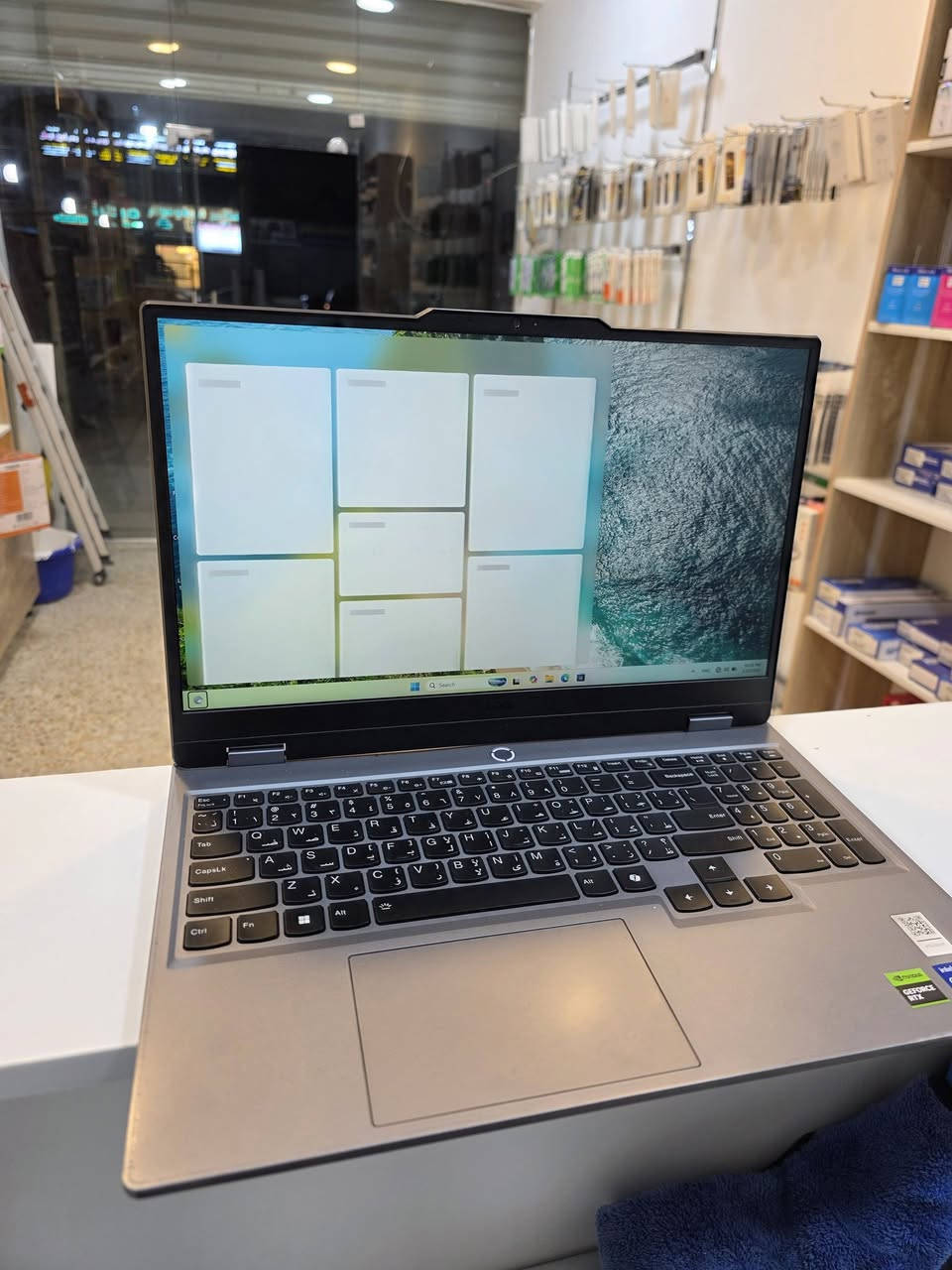 سلام عليكم للبيع
Lenovo LOQ15
I7-13650HX 
RAM 16 قابل للتطوير 
HARD 512 قابل للتطوير 
Cart 3050 6G
الحاسبه نظيفه ومكفوله من التصليح بيها فقط فطر بسيط بل كفر  مماثر على اي شي ولا مبين صاير بطرف 
السعر ٩٥٠ 
العنوان بغداد الدوره شارع الكفائات 
***********
