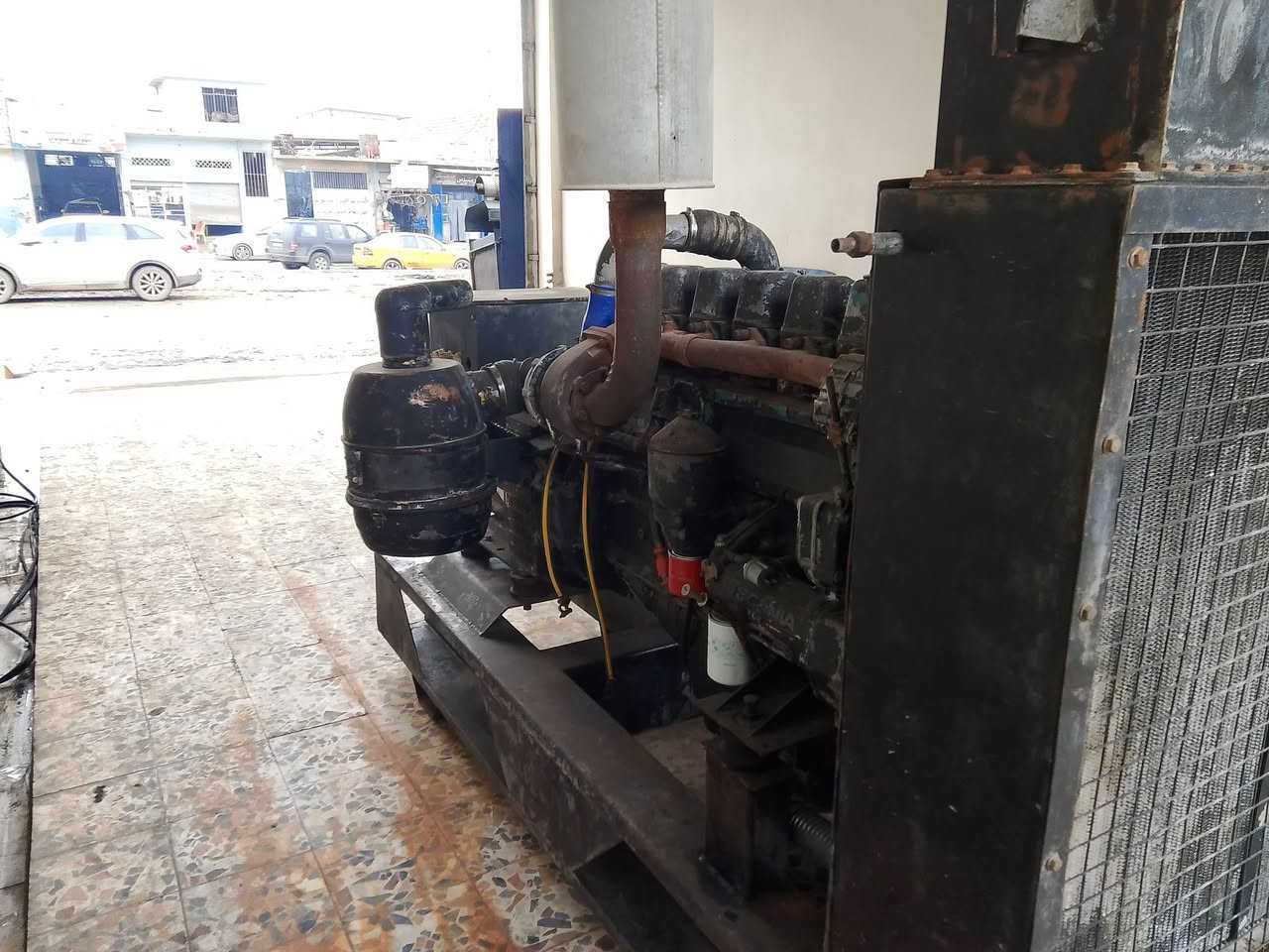 السلام عليكم
مكلف بالنشر 
مولدة ديس 9 استندر لا صرف ولانفخ مال معمل شرط جنيتر 160لامعمر ولا مصلح شرط عالحمل
رقم صاحبها ابو باسم 
***********
***********
