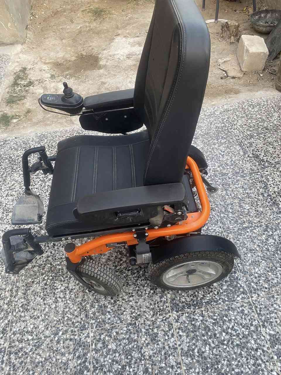 عربانه شحن مال معوقين اشتريناها حتى ممستخدميها غير مره وحده جديدة سعرها 550 وبيها مجال الحجم الكبير هاي للاتصال 
***********
