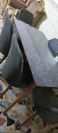 ميز و٦ كراسي • نظيف جدا • حي اور