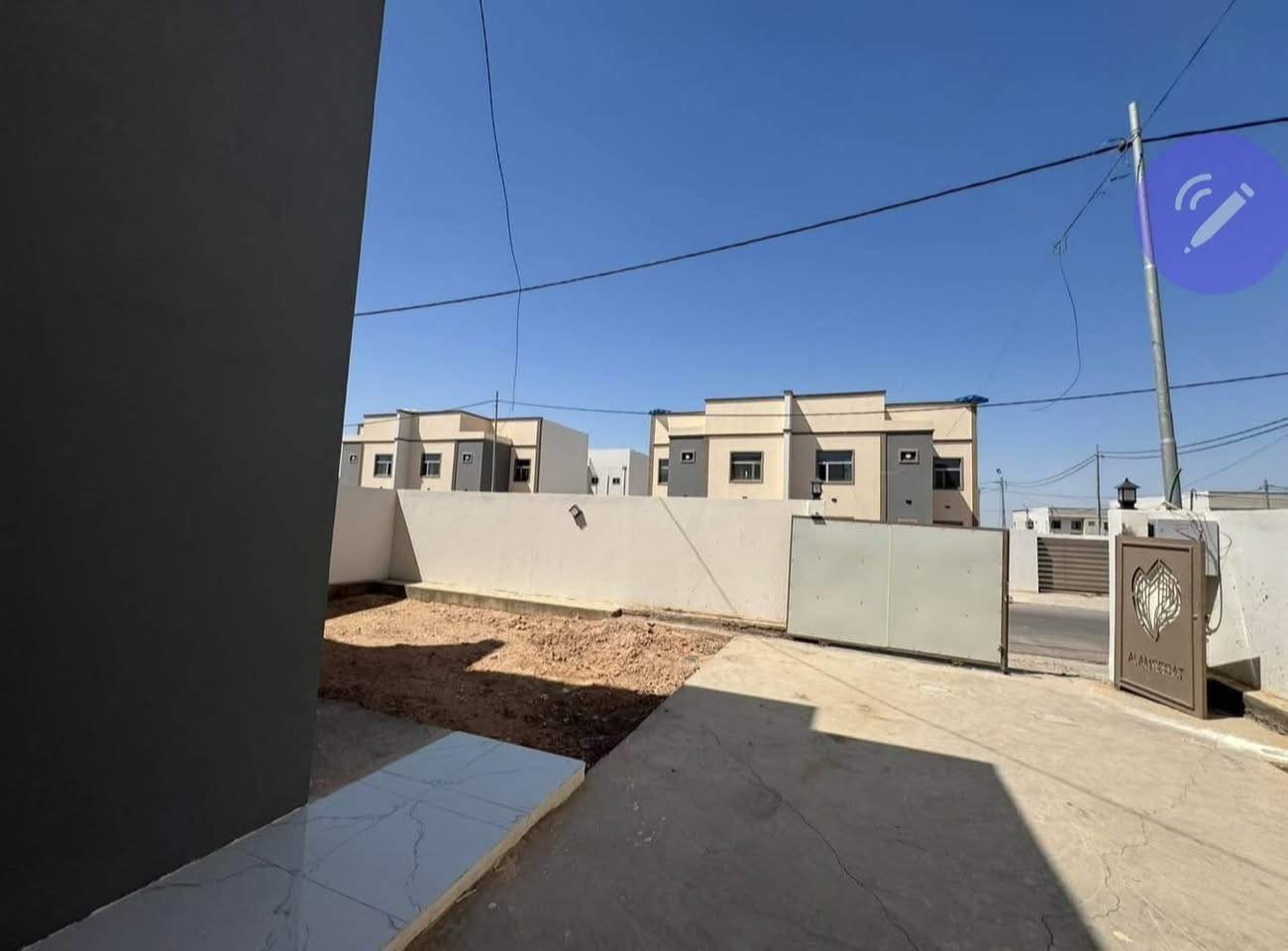 ✨ أرخص بيت بمساحة 250 متر في مجمع الأميرات 2 السكني
🏡 جاهز للسكن فورًا وبسعر نقدي مميز جدًا لا يُعوّض

تفاصيل البيت:  طابقين
3 غرف نوم
بناء درجة أولى
صالة + استقبال
مطبخ حار بارد
صحيات
كراج خاص + حديقة

جاهز للسكن الآن بدون أي انتظار

📱 واتساب / اتصال: ***********
📱 اتصال: ***********

◾ عنوان المكتب:
الأميرات القديمة – مقابل مجمع كرار السكني
مجاور مجموعات شركات السدير للصيرفة
مقابل بوابة الثاني (مدخل الأميرات)
🏢 [مكتب الأمل للوساطة العقارية]
نستقبل جميع عروضكم في المجمعات السكنية، العرصات، النقابات، والأحياء
