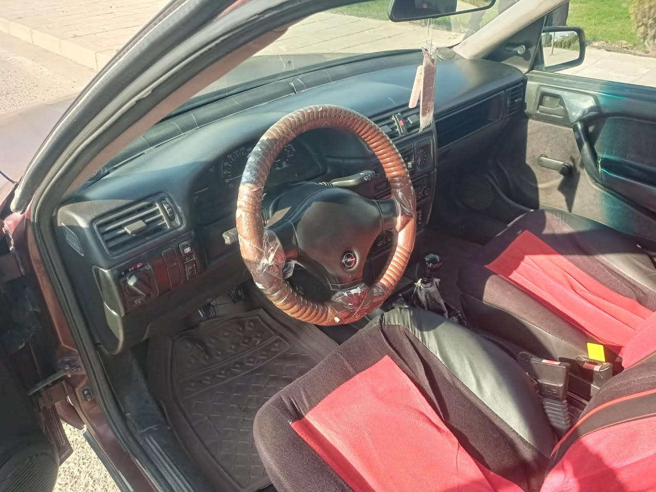 فكترا موديل 1991 رقم نينوي الالماني بسمي محرك كير 16شرط كابون ينزين 
 بيها بدون ضرر دير واحد مصلح جيهت الايمين  
الخاص مغلق آني مكلف بل نشر  موصل الايمن 
السعر اتصل عل الأرقام
***********
***********
