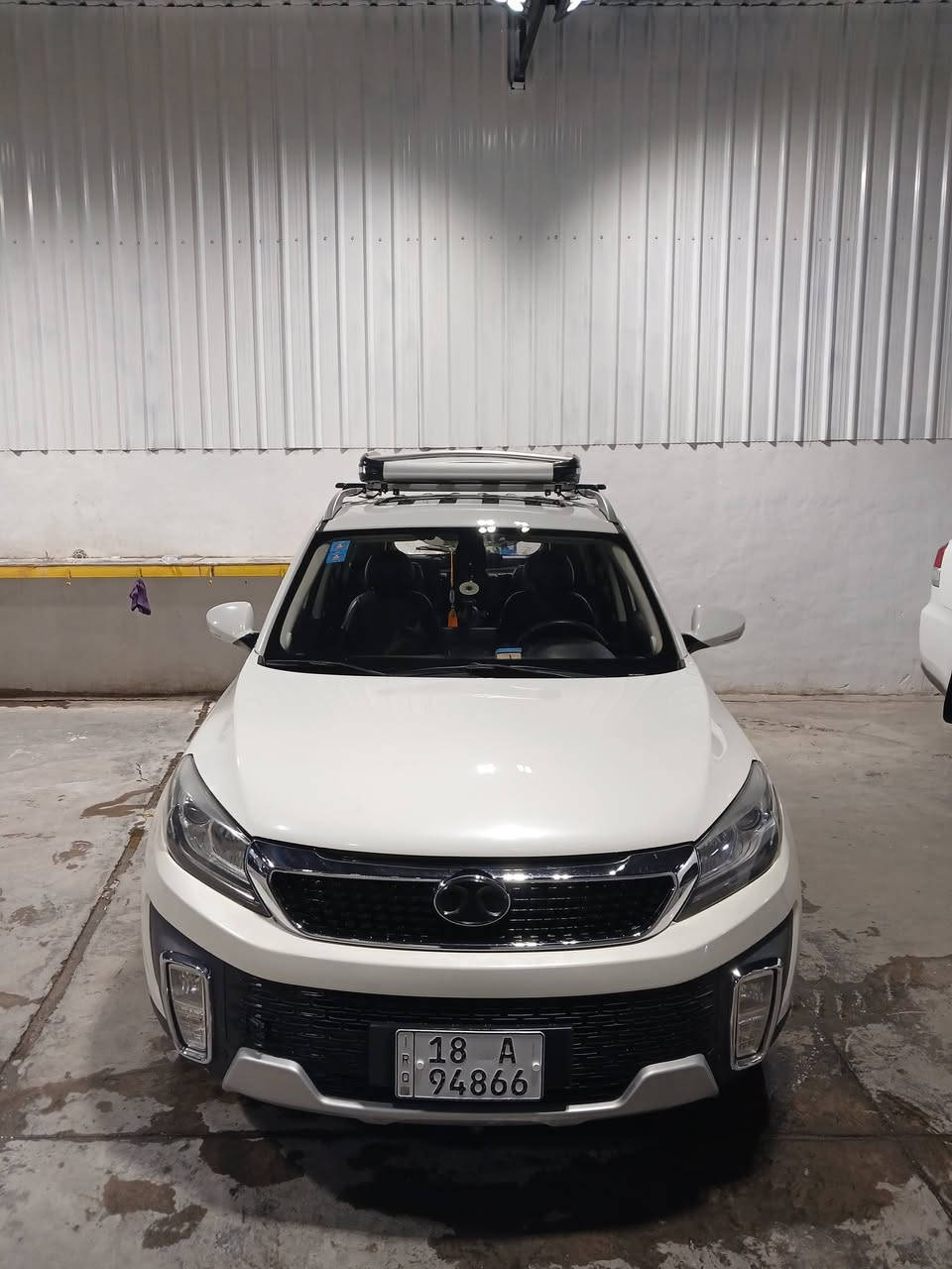 بايك كيو٣٥ خليجي فول مواصفات
مكفولة كفالة عامة 
كشر وكير ومحرك وحدادية وتبريد كلشي مكفول حتى الدعاميات
رقم بابل انكليزي بإسمي حرة
محرك ١٥٠٠ تنفس طبيبعي (محرك وكير مسيوبوشي بلادي) 
ضايفلها منظومة غاز يعني تفول السيارة ب٨ الاف فقط
حساسات امامية وخلفية
فتحة سقف سلايد روف
اشاير بالمرايا + مرايا قابلة للطي (شفط)
كشنات جلد اسود بلادي
دواخل السيارة دشبوك وابواب كله جلد بلادي
حساسات مطر
مثبت سرعة
سوباية سبورت المنيوم ٤×٤ فوك السيارة
نظام سبورت وصعود منحدرات
ماسحات للجامة الخلفية
شاشة وسطية حجم ٧ انج
٤ مكبرات صوت بلوتوث ومنافذ USB
حساس اطارات
كاميرا خلفية
تحكم ستيرن جهتين
ويل كب مقاس ١٧
حساس ضغط هواء العجلات
مانع انزلاق Abs
ايرباك عدد ٢
كشافات ضباب امامية وخلفية
السيارة ستيشن عالية وبالحقيقة هواي احلى من الصور استخدام شخصي
السعر المطلوب ٩٦ ورقة وبيها مجال بسيط
العنوان كربلاء 
***********
